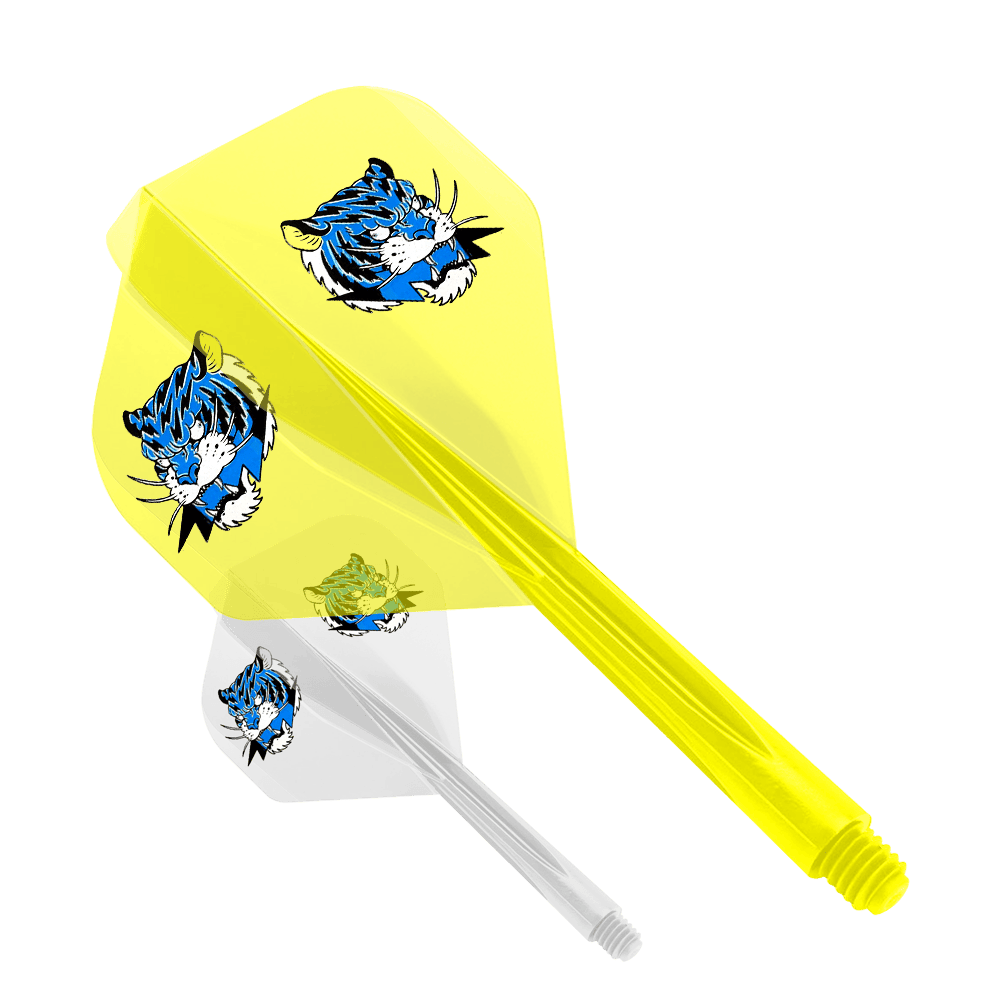 Condor AX Inazuma Tiger Mix Flight System Yellow Clear - Small Das Bild zeigt das Produkt "Condor AXE Inazuma Tiger Mix Flight-System Yellow Clear - Small". Es handelt sich um einen gelben Dart-Flügel mit einem auffälligen Tigerkopf-Design.