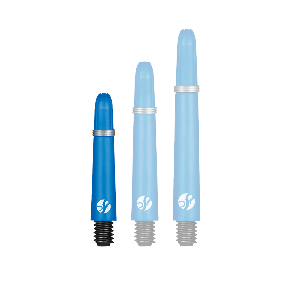 Shot Koi Carbon Shafts - Blue Auf dem Bild sind drei blaue Dartschäfte in verschiedenen Längen zu sehen. Sie haben schwarze Gewinde und silberne Ringe.