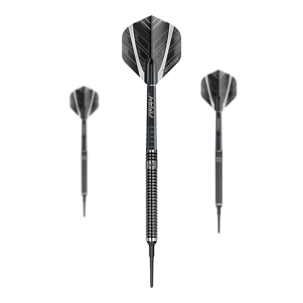Winmau Blackout Tungsten soft darts Das Bild zeigt drei Winmau Blackout Tungsten Softdarts mit schwarzem Design. Die Darts haben eine strukturierte Griffzone und auffällige schwarz-silberne Flights.