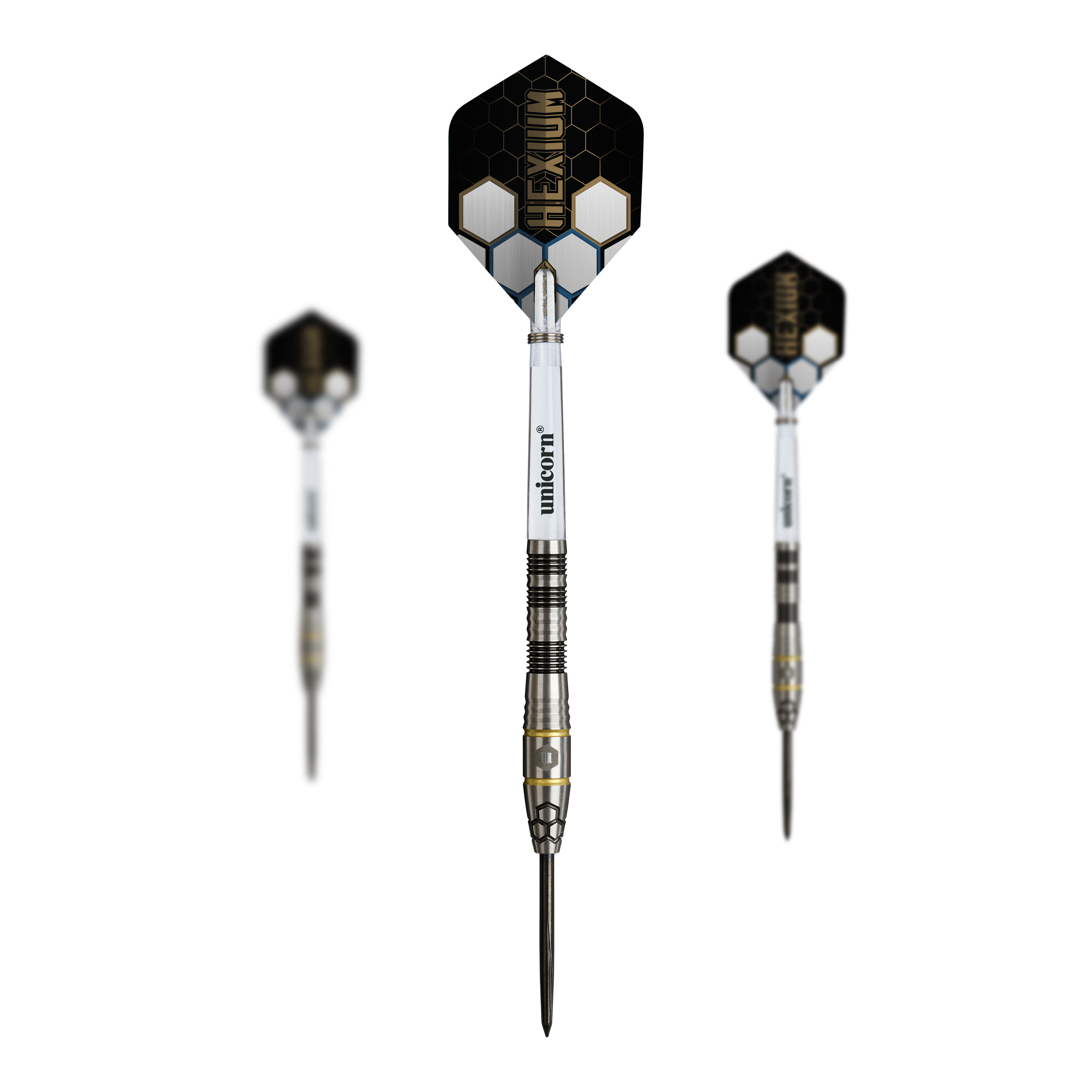 Das Bild präsentiert das Set der Unicorn Hexium Style 01 Black & Gold Steeldarts. Die Steeldarts sind in einer ansprechenden Schwarz-Gold-Optik dargestellt.