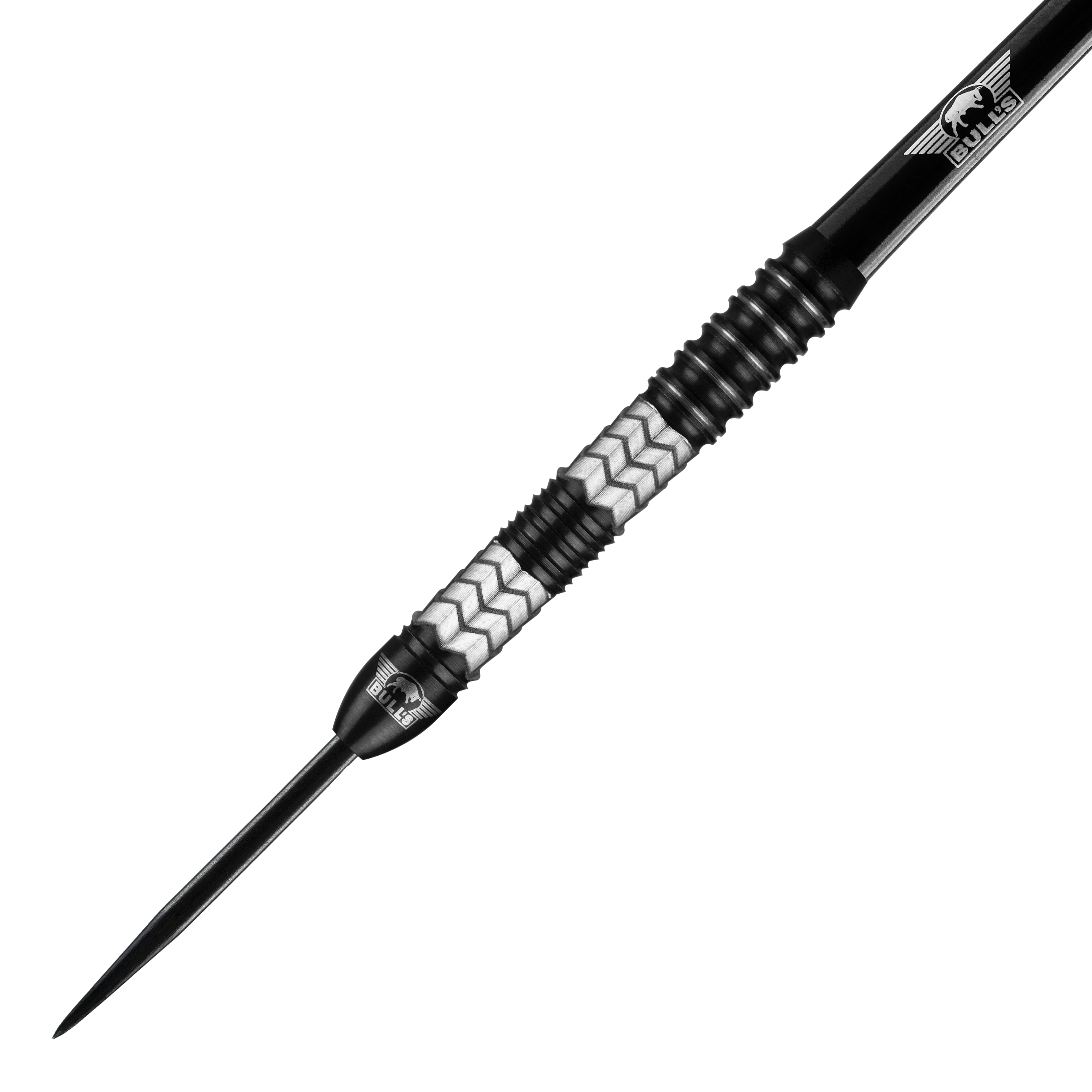 Bulls NL Luna Triton steel darts Das Bild zeigt einen Bulls NL Luna Triton Steeldart. Der Dart hat ein silbernes und schwarzes Design mit einem gezackten Muster am Griff.