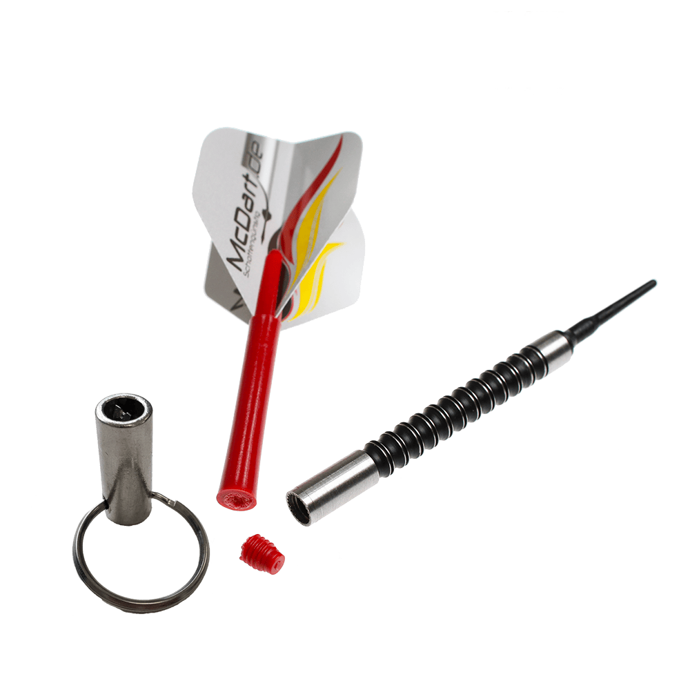 McDart Shaftrestentferner - Silber Das Bild zeigt den McDart Shaftrestentferner in Silber zusammen mit einem Dartpfeil und seinen Einzelteilen. Das Werkzeug hilft dabei, abgebrochene Shafts aus dem Barrel des Dartpfeils zu entfernen.