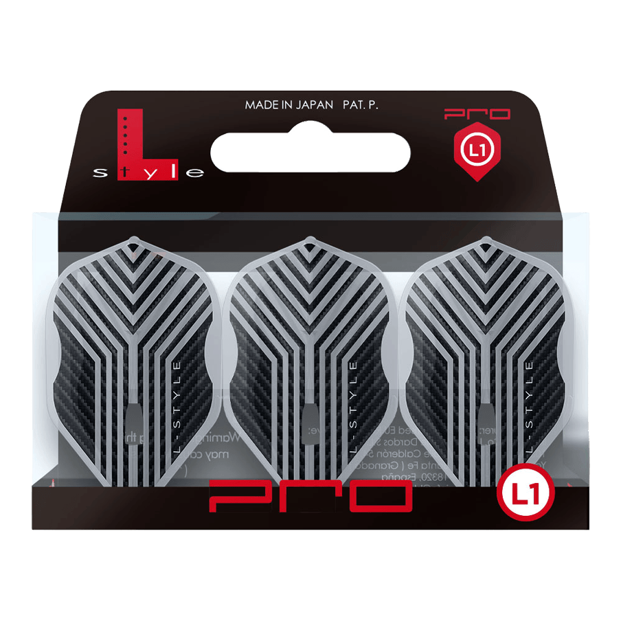 L-Style Arno Merk V1 Clear White L1PRO Flights Mehrere L-Style Arno Merk V1 Clear White L1PRO Flights liegen nebeneinander. Die Formen und Kanten zeichnen sich ab.