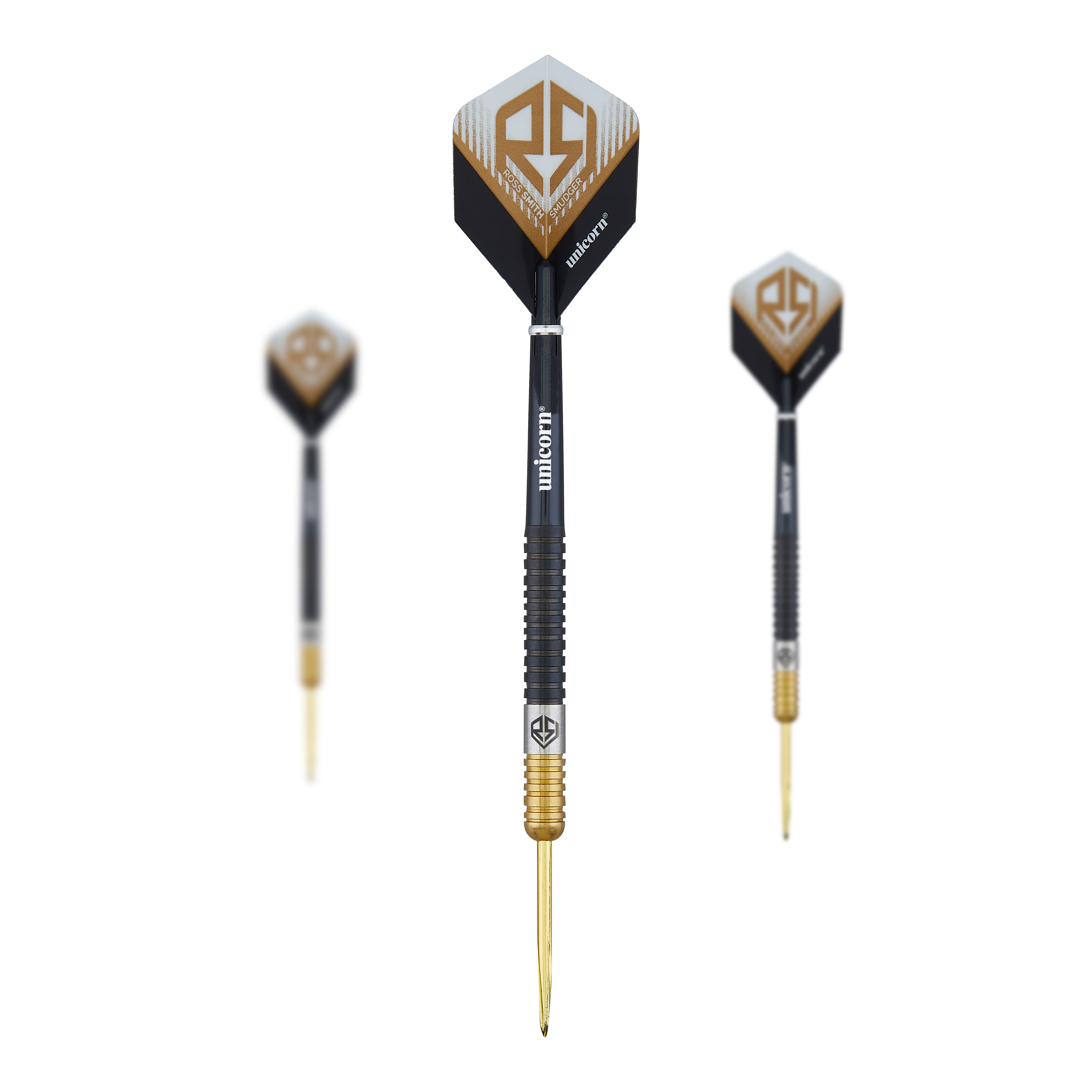 Das Bild zeigt drei Steeldarts des Produkts 'Unicorn Ross Smith Two-Tone Steeldarts'. Die Darts sind schwarz-goldfarben und tragen das Ross Smith Logo auf den Flights.