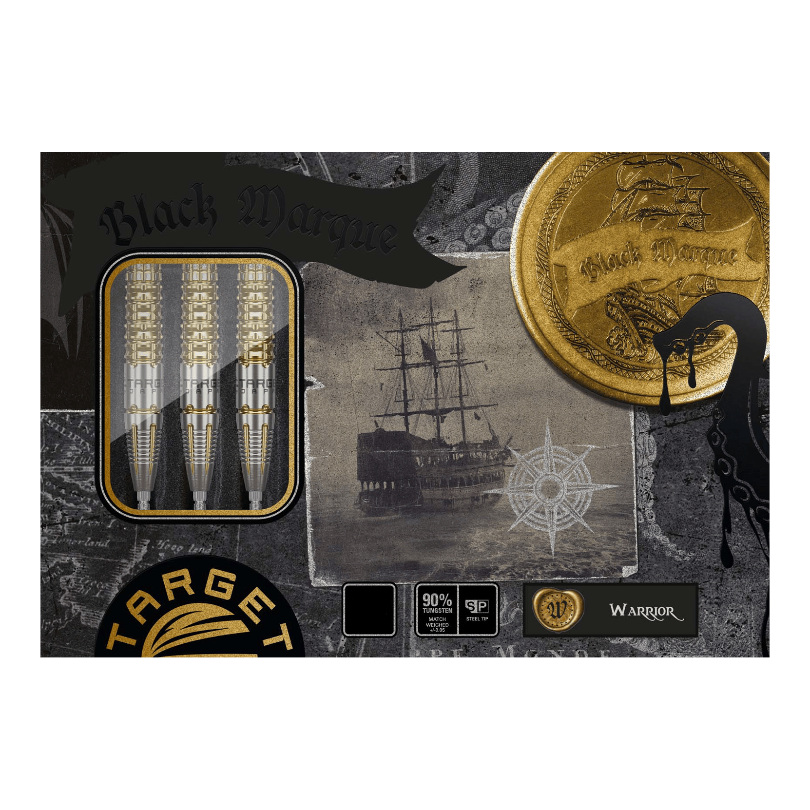 Target Black Marque Warrior Swiss Point Steel Darts Das Bild zeigt die Verpackung der "Target Black Marque Warrior Swiss Point Steeldarts". Auf der Verpackung sind außerdem ein altes Segelschiff, eine goldene Münze und drei Darts abgebildet.