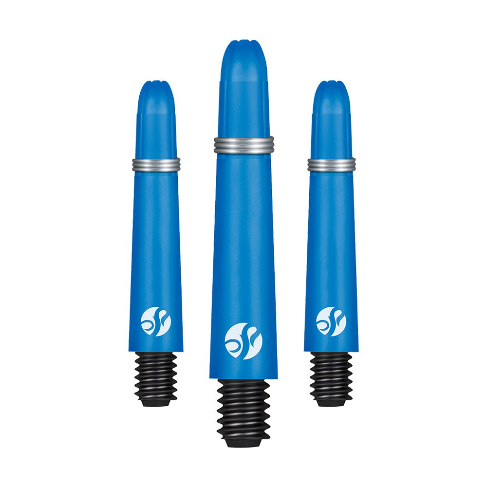 Shot Koi Carbon Shafts - Blue Auf dem Bild sind drei blaue Dartschäfte mit silbernem Ring und schwarzem Schraubgewinde zu sehen. Sie stehen nebeneinander und haben das gleiche Logo aufgedruckt.