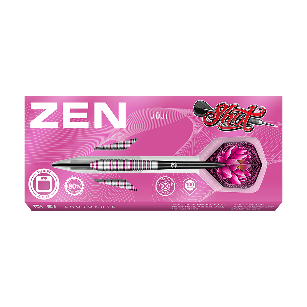 67163_Shot_ZEN_Juji_Steeldarts_3 Die Verpackung zeigt einen Satz Steeldarts mit dem Namen "ZEN Jūji" in einem pinken Design. Auf der Dart-Flügel ist eine rosa Lotusblume abgebildet.