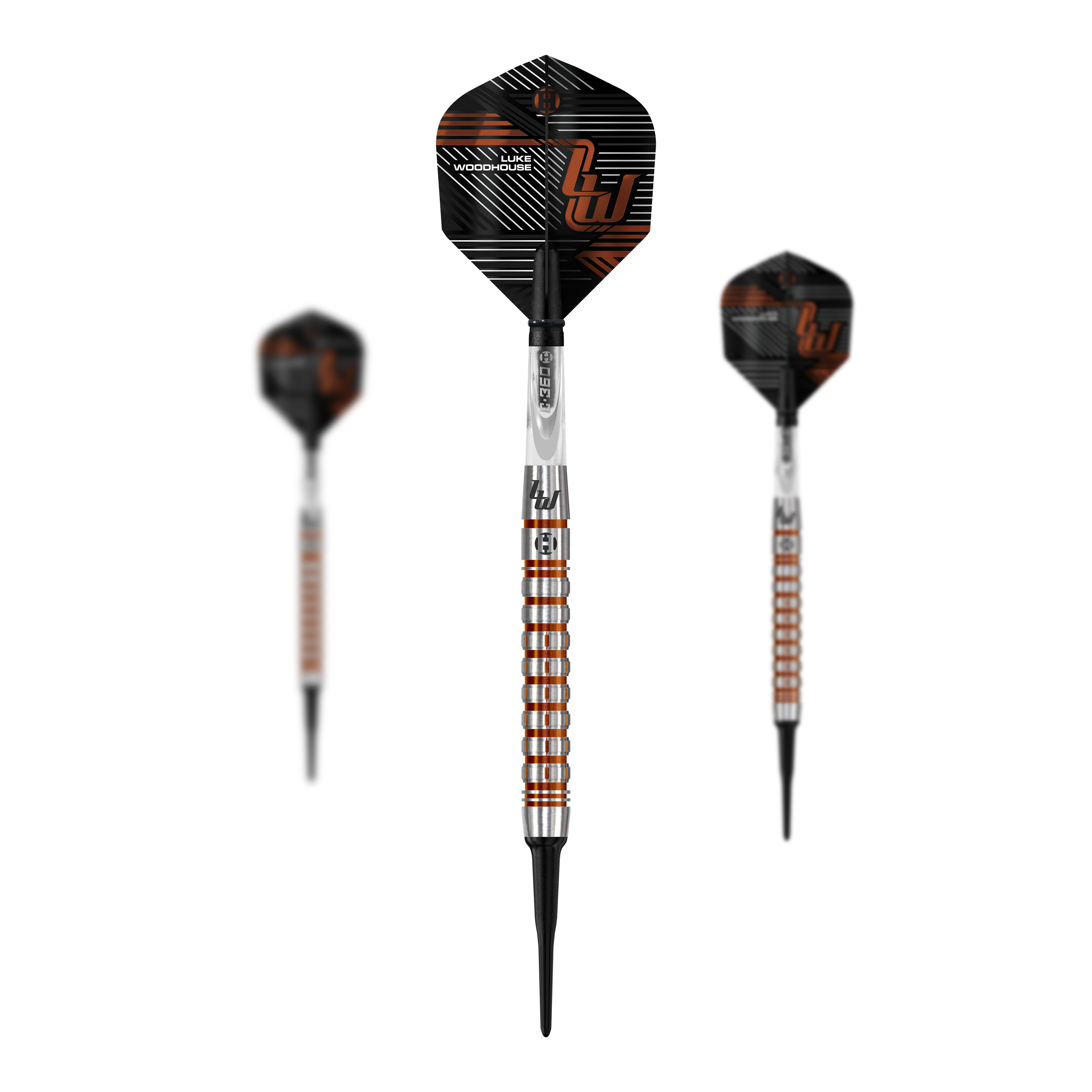 Harrow's Luke Woodhouse Series 2 Soft Darts - 18g Das Bild zeigt die Harrows Luke Woodhouse Series 2 Softdarts mit einem Gewicht von 18g. Die Darts haben ein silbernes Barrel mit orangenen Akzenten und schwarzen Flights.