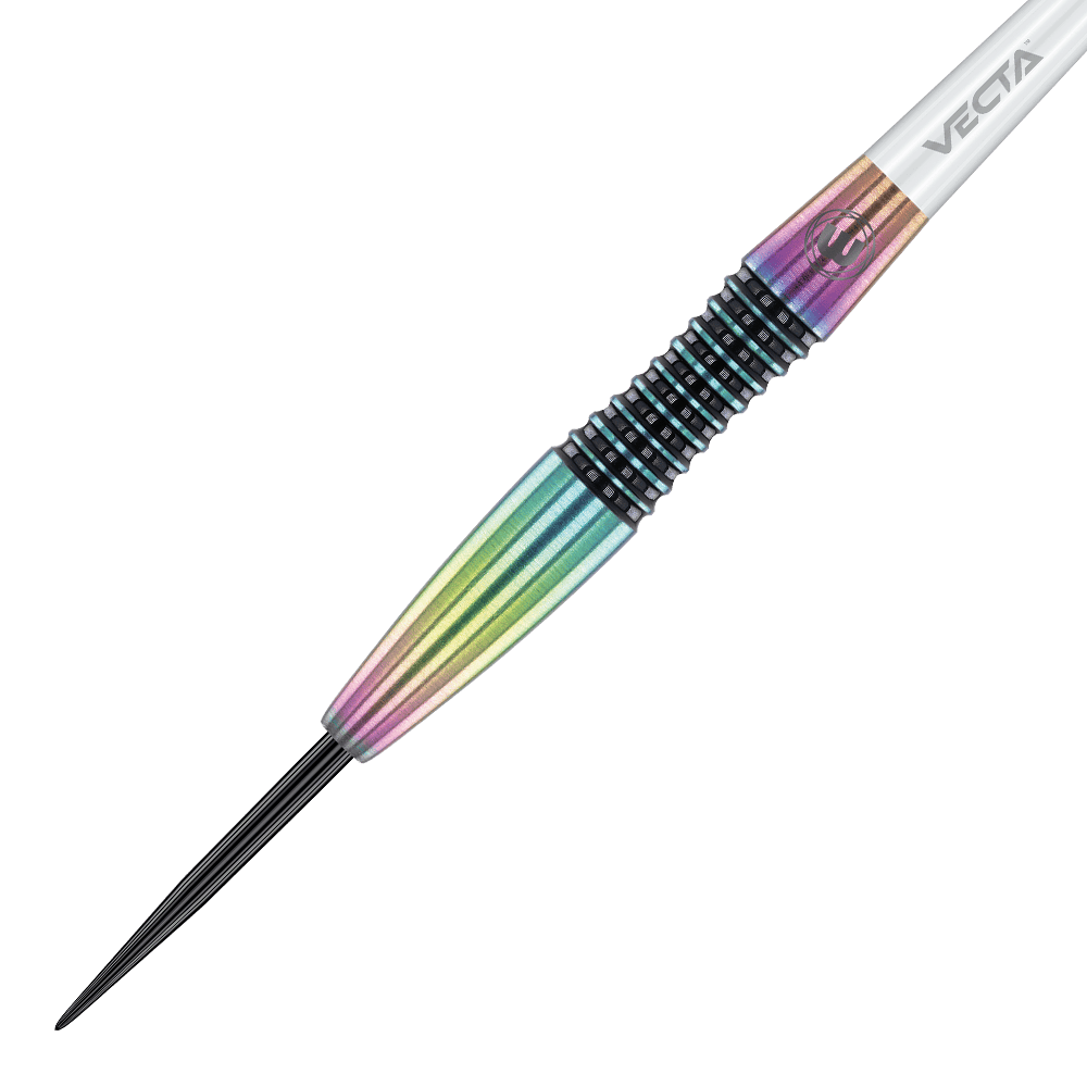 1451_Winmau_Elektra_Steeldarts_2 Das Bild zeigt einen Winmau Elektra Steeldart mit einem farbenfrohen, metallischen Design. Der Dartpfeil hat eine glänzende Oberfläche und eine strukturierte Griffzone.