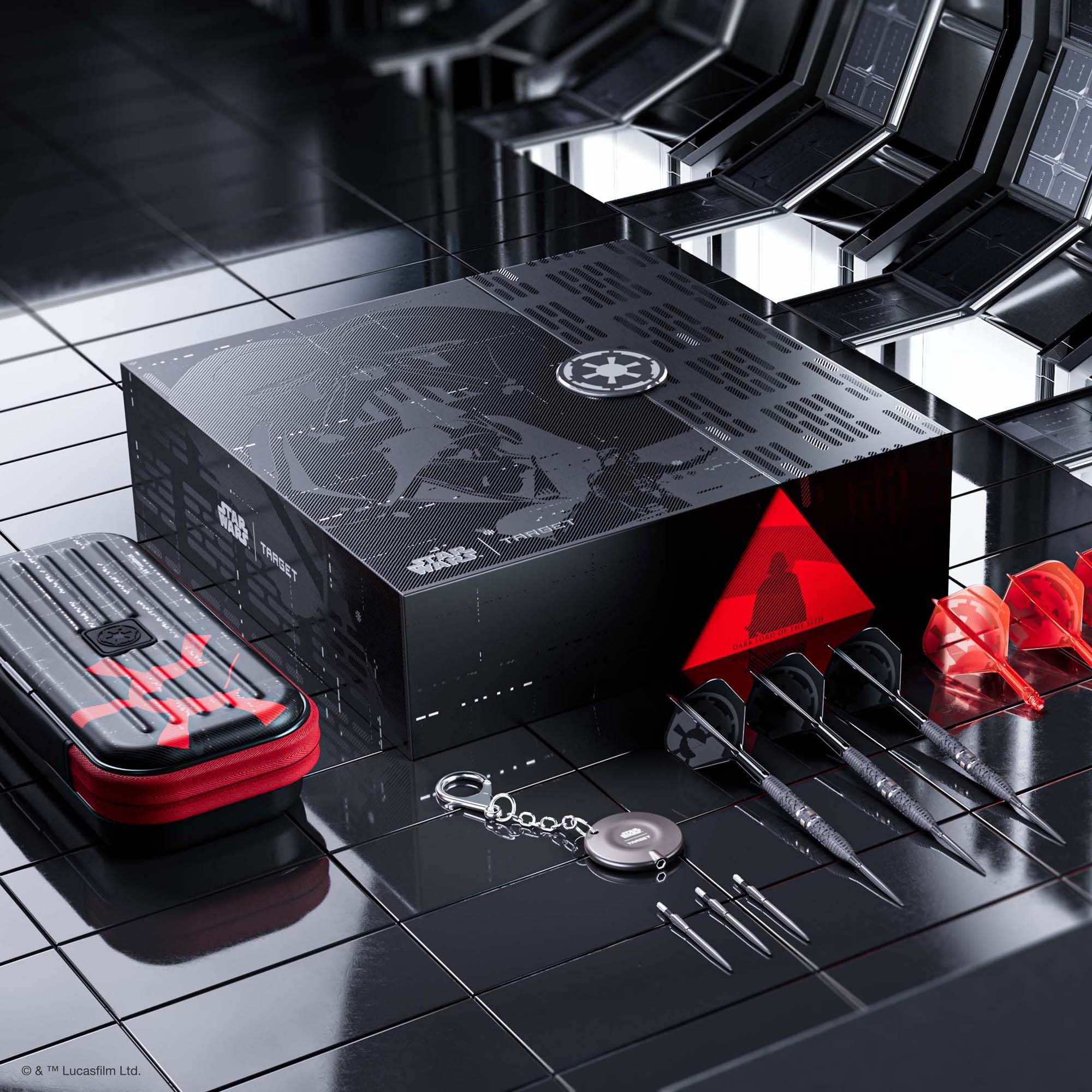 Target Star Wars Darth Vader 95 Swiss Point Steel Darts Abgebildet sind die Target Star Wars Darth Vader 95 Swiss Point Steeldarts. Das Dart-Set ist von Darth Vader aus der Star Wars-Reihe inspiriert.