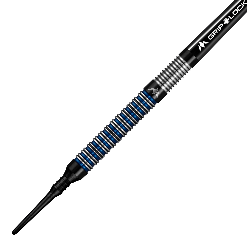 Mission Nightfall Model 1 soft darts Das Bild zeigt einen Mission Nightfall Model 1 Softdart mit einem schwarzen und blauen Ringdesign am Griff. Der Dart besitzt eine feine Riffelung für besseren Halt und eine schwarze Softspitze.
