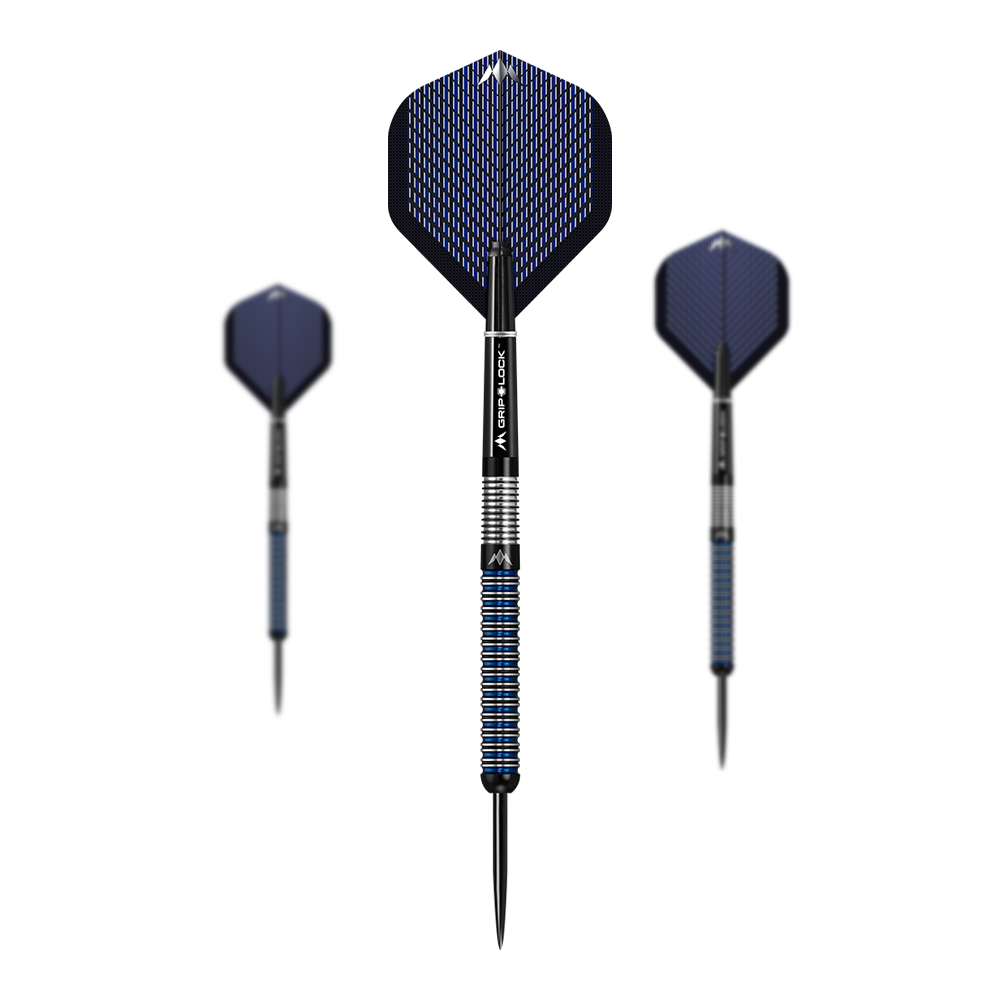 Mission Nightfall Model 1 steel darts Das Bild zeigt drei Steeldarts des Modells "Mission Nightfall Model 1". Die Darts haben blaue Flügel und einen geriffelten, silber-blauen Schaft.