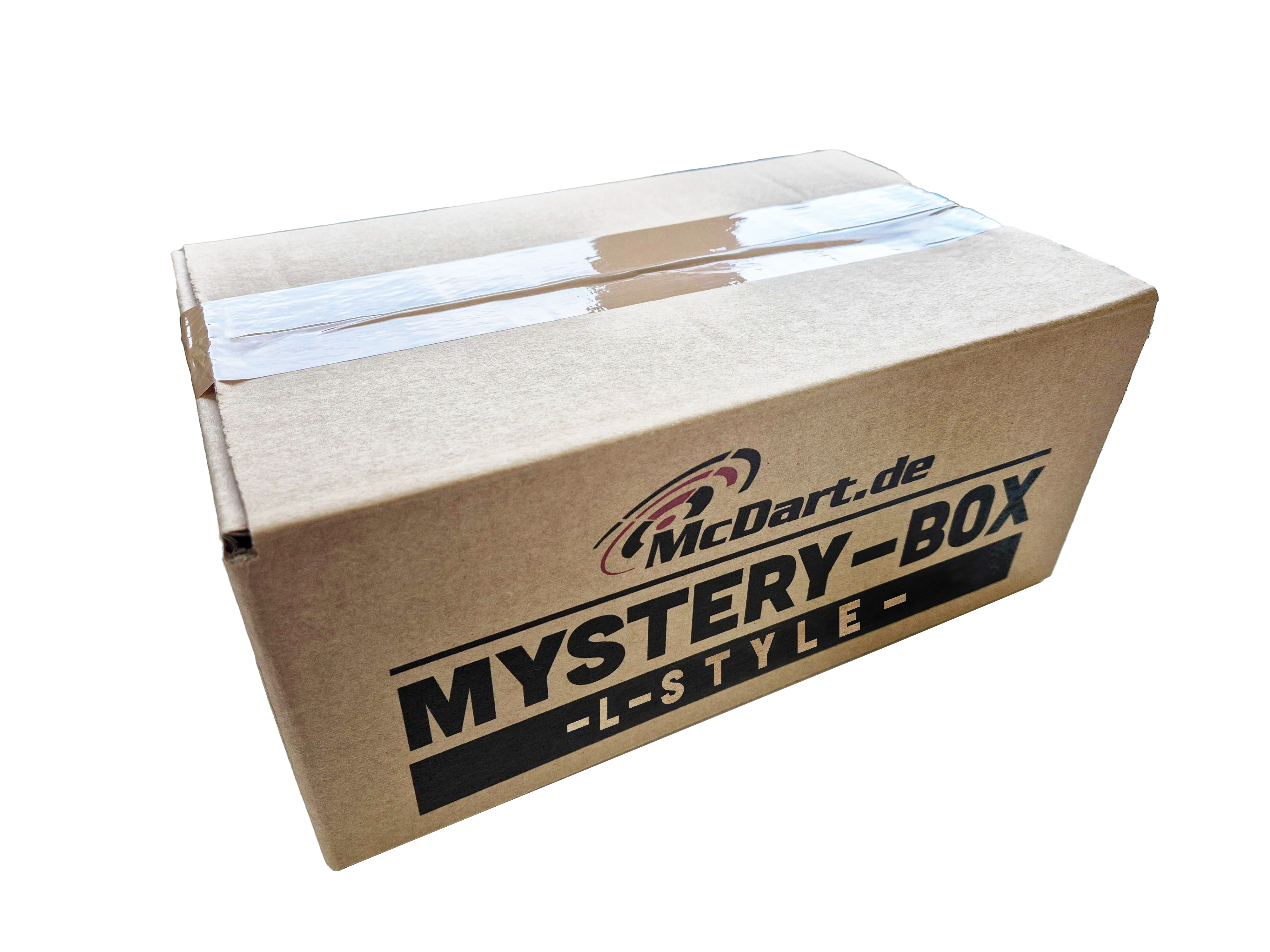 McDart Mystery Box - L-Style Auf dem Bild ist ein brauner Karton mit der Aufschrift „McDart.de MYSTERY-BOX -L-STYLE-“ zu sehen. Die Box ist mit Klebeband verschlossen.