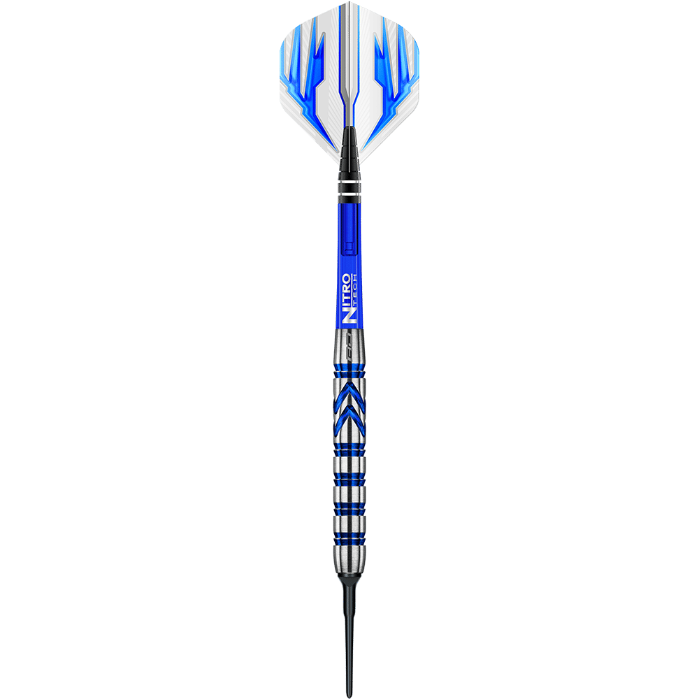 RD1922-Red-Dragon-Gerwyn-Price-Iceman-Softdarts-16UctPD4BvAAFU Dieses Bild zeigt einen Softdart der Marke "Red Dragon Gerwyn Price Iceman". Der Dart ist überwiegend blau und silber mit auffälligen blauen Flights.