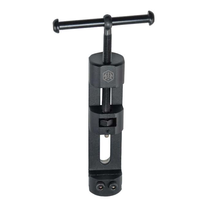 Caliburn Professional Darts Repointing Tool - Tip Changer Das Bild präsentiert das Caliburn Professional Darts Repointing Tool - Spitzenwechsler. Dieses Produkt erleichtert den Austausch von Dartspitzen.