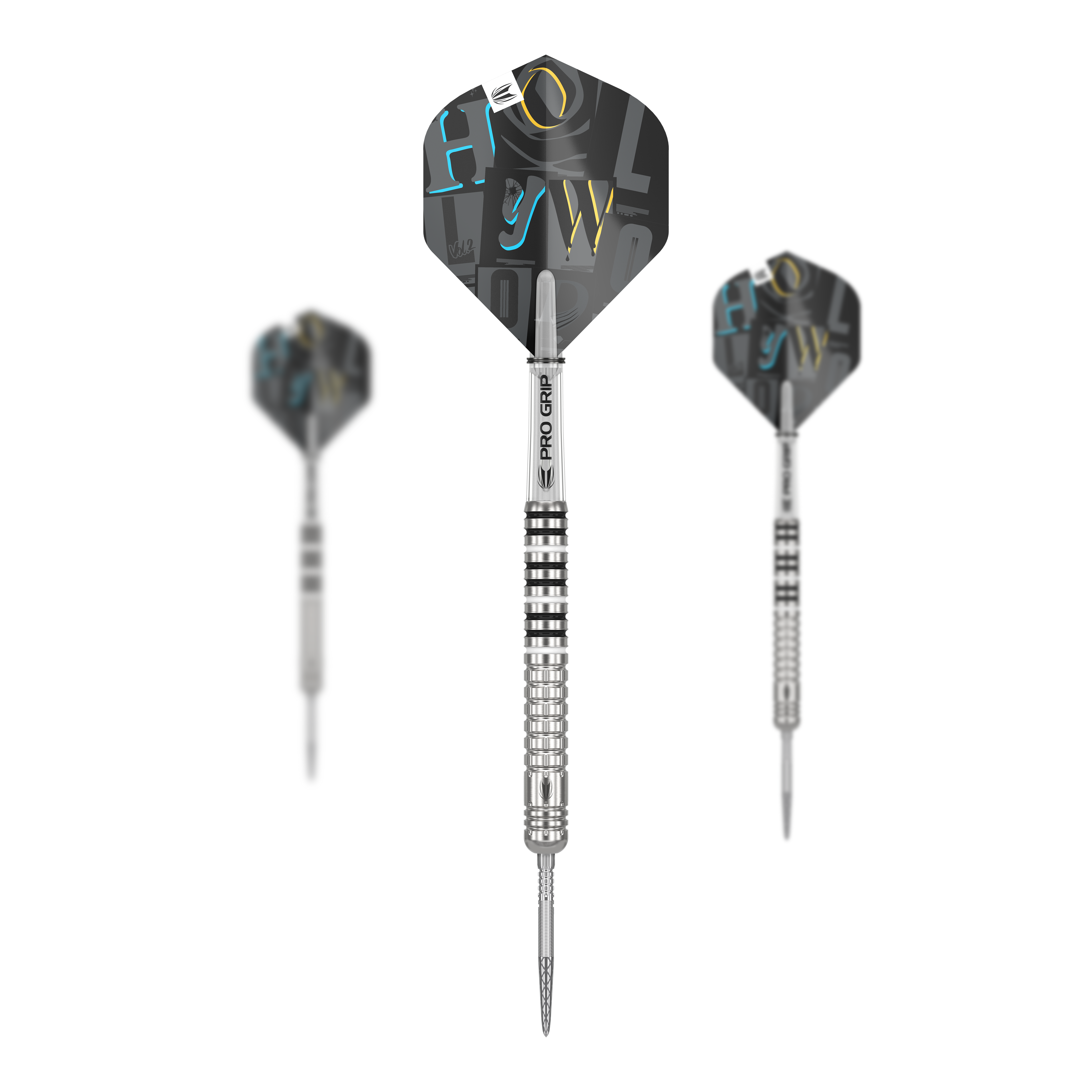 Target Chris Dobey GEN1 Swiss Point steel darts Das Bild zeigt drei Steeldarts des Modells "Target Chris Dobey GEN1 Swiss Point". Die Darts haben silberne, gerillte Barrels und schwarze Flights mit bunten Buchstaben.
