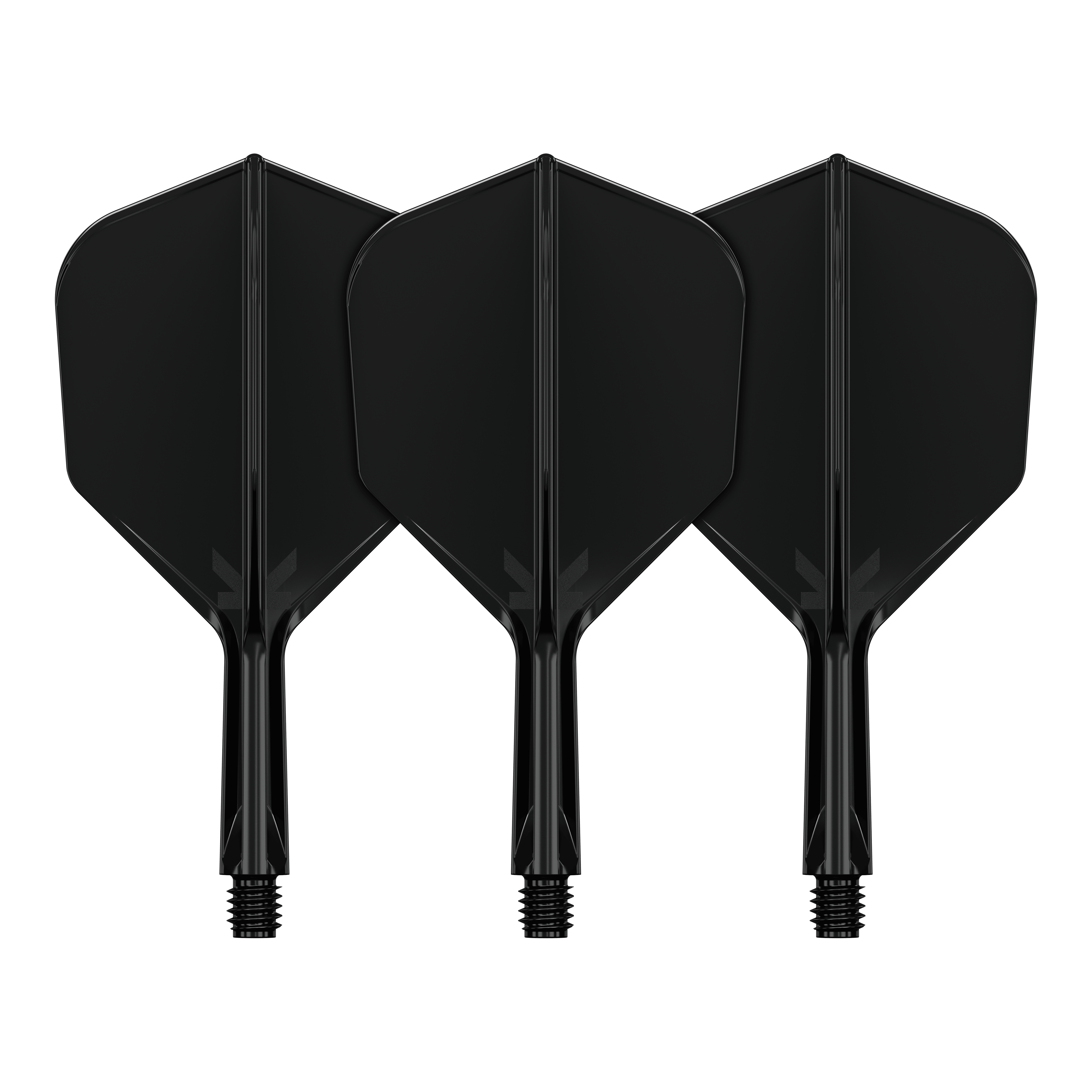 Target K-Flex No6 Flight System - Black Das Bild zeigt drei schwarze Dart-Flights mit Schaft. Sie sind nebeneinander auf einem schwarzen Hintergrund angeordnet.