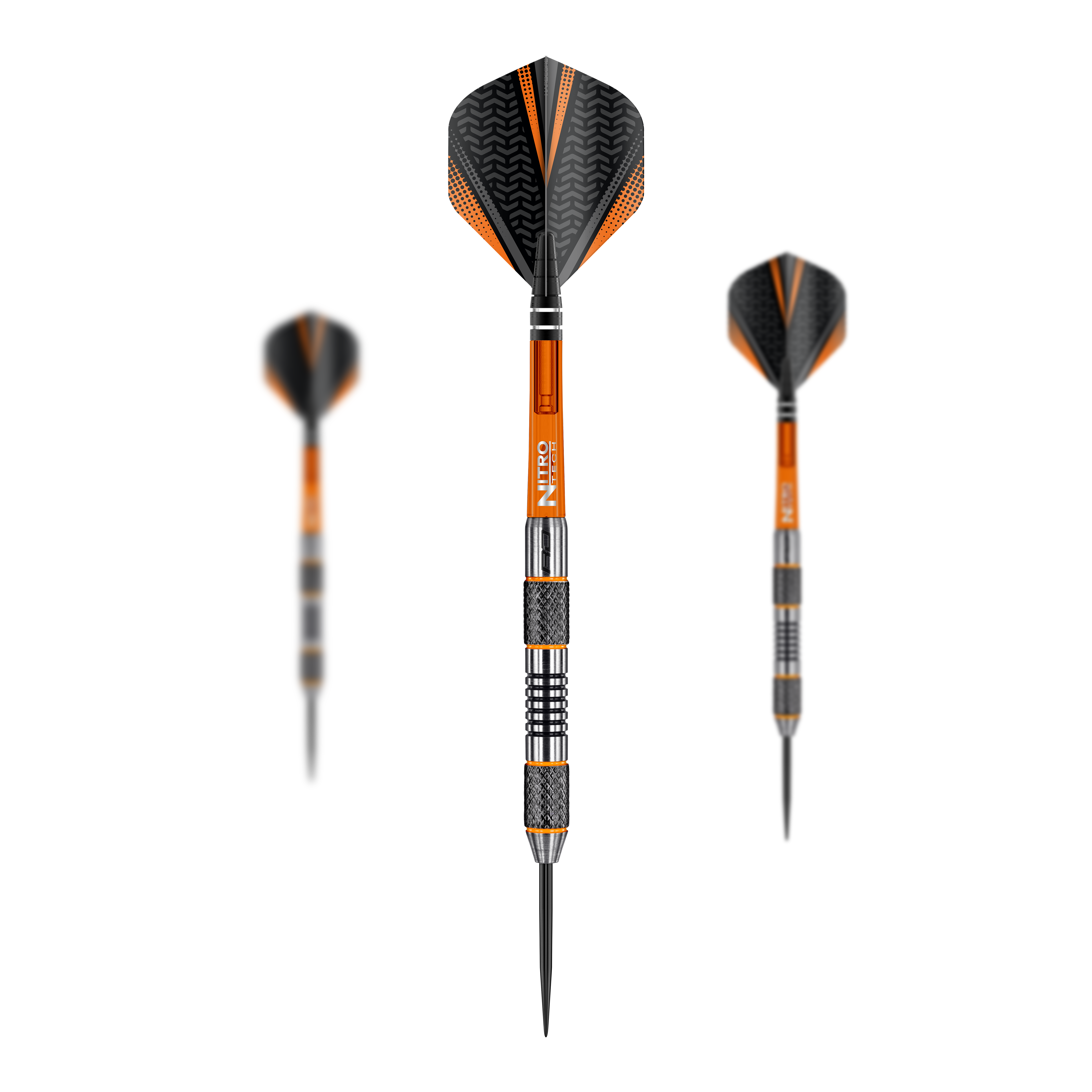 Red Dragon Amberjack 5 steel darts - 24g Das Bild zeigt die Steeldarts "Red Dragon Amberjack 5" mit einem Gewicht von 24g. Die Darts sind überwiegend orange und schwarz mit silbernen Details gestaltet.