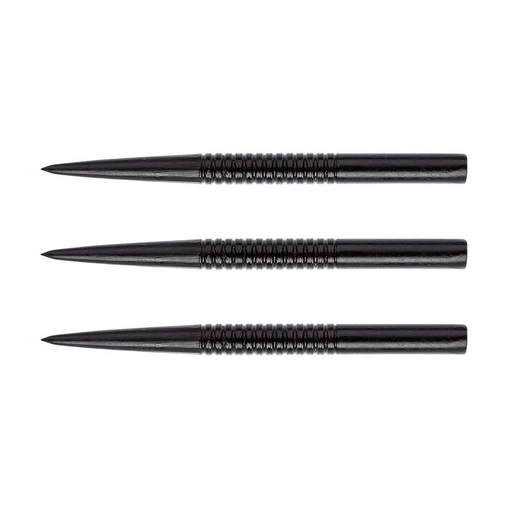 Auf dem Bild sind drei schwarze, geriffelte Steeldart-Spitzen zu sehen. Sie sind jeweils 32 mm lang und vom Typ "Winmau Ringed Black Steeldart Spitzen".