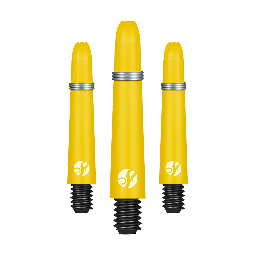 Shot Koi Carbon Shafts - Yellow Das Bild zeigt drei gelbe Dartschäfte mit schwarzem Gewinde und silbernem Ring. Sie stehen nebeneinander aufrecht in unterschiedlichen Längen.