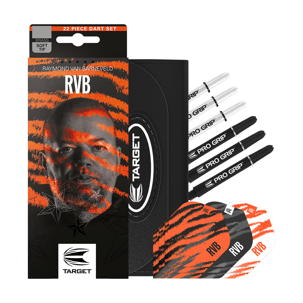 170015_Target_Raymond_Van_Barneveld_Brass_Softdarts_3 Das Bild zeigt das Produkt "Target Raymond Van Barneveld Brass Softdarts - 18g" mit Zubehör. Auf der Verpackung ist das Bild eines Mannes mit orangefarbenen Streifen und der Aufschrift "RVB" zu sehen.
