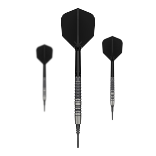Das Bild zeigt drei schwarze Softdarts des Modells "Target Japan Black Marque Lumiere GEN3" mit einem Gewicht von 18,5g. Die Dartpfeile haben silber-schwarze Griffrillen und schwarze Flights.
