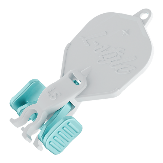 L-Style L-System Key-2 Flight Shaft Remover Tool Hier ist das L-Style L-System Key-2 Flight Shaft Remover Tool abgebildet. Das Werkzeug wird verwendet, um Flights und Shafts bei Darts zu entfernen.