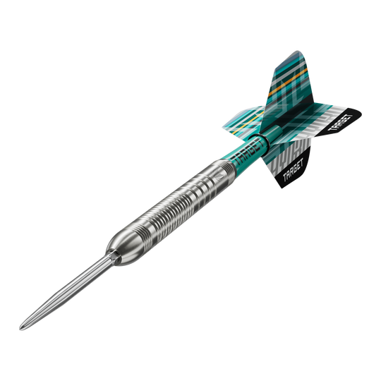Target Hydro 03 Swiss Point steel darts Die Target Hydro 03 Swiss Point Steeldarts sind auf dem Bild zu sehen. Die Nahaufnahme hebt die Details der Darts hervor.