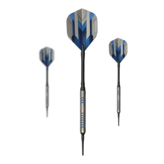 McDart 85 Tungsten V1 soft darts - 17g Das Bild zeigt drei Softdarts des Modells „McDart 85er Tungsten V1 Softdarts - 17g“. Die Darts haben blaue und silberne Akzente sowie schwarze Spitzen und Flügel.