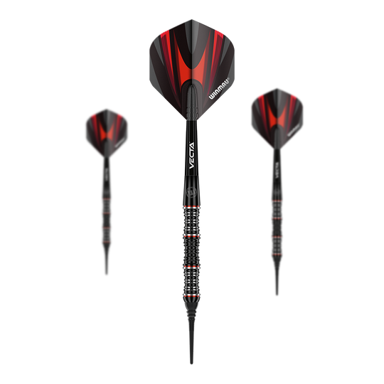 Winmau Mervyn King Special Edition soft darts Das Bild zeigt drei Winmau Mervyn King Special Edition Softdarts. Die Darts haben schwarze und rote Flights sowie ein detailliertes, schwarz-silbernes Griffstück.