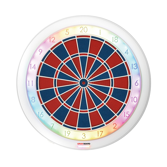 GranBoard 132 Electronic Dartboard with Hybrid Pro Dartboard Stand Das Bild zeigt das GranBoard 132 Elektronisches Dartboard mit Hybrid Pro Dartboardständer. Es handelt sich um ein Dartboard-Set, das für Spieler entwickelt wurde.