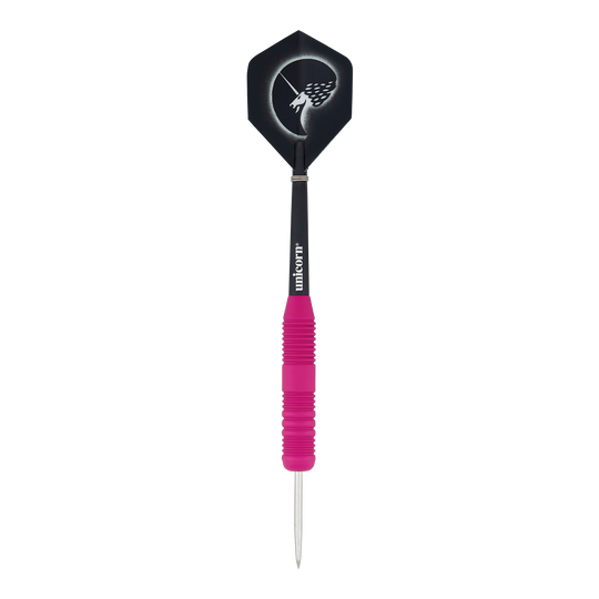 Dies ist ein Steeldart mit einer pinken, gummierten Griffzone. Das Flight zeigt ein Einhorn-Design auf schwarzem Hintergrund.