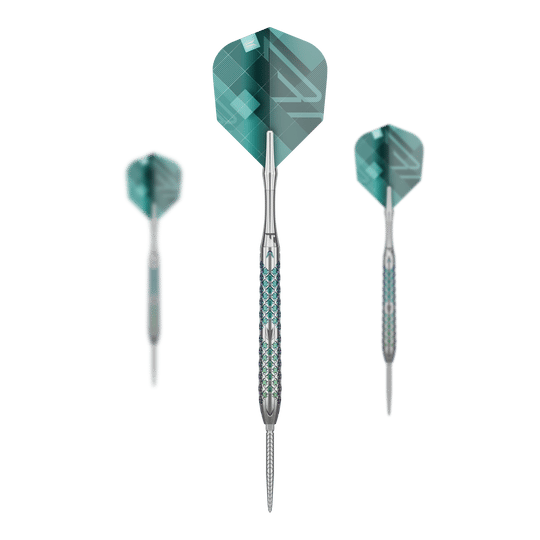 Target Rove 03 Swiss Point steel darts Das Bild zeigt drei Target Rove 03 Swiss Point Steeldarts mit silbernem Schaft und blauen Akzenten. Die Flights sind grün-blau gemustert und die Darts stehen vor einem schwarzen Hintergrund.
