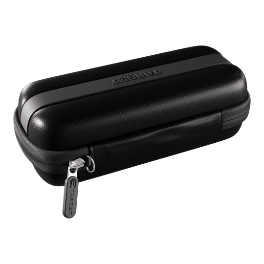 Target BOA Dartcase Abgebildet ist ein schwarzes Dartcase. Es handelt sich um das Modell '450140_Target_BOA_Dartcase_Schwarz_Schwarz_1'.