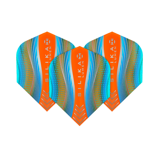 Das Bild zeigt drei Dart-Flights des Modells „Harrows Silika Lumen Cyan Orange No6“. Die Flights sind in auffälligen Farben mit orangefarbenen, blauen und goldenen Mustern gestaltet.