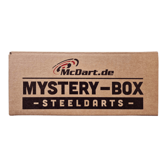 McDart Mystery Box - Steeldarts Die Abbildung zeigt eine braune Box mit der Aufschrift „McDart Mystery-Box - Steeldarts“. Die Verpackung sieht einfach aus und ist speziell für Steeldarts-Fans gestaltet.