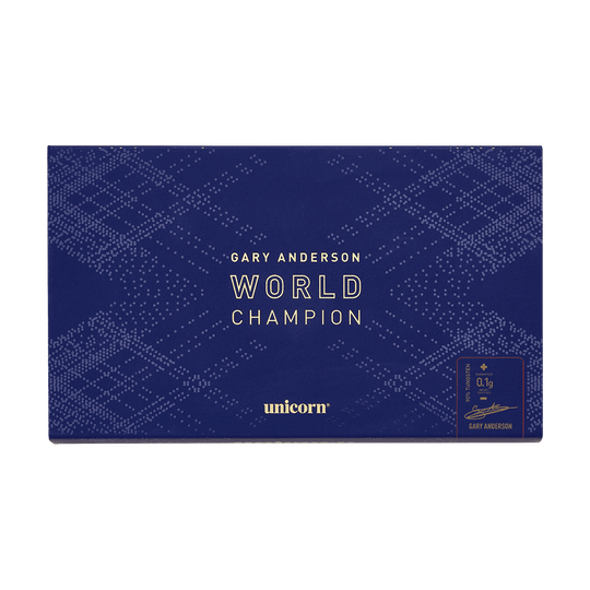 29030_Unicorn_World_Champion_Gary_Anderson_Phase_6_Steeldarts_3b Die Verpackung ist dunkelblau mit dem Text "Gary Anderson World Champion" in der Mitte. Unten steht das Logo "unicorn" und rechts befindet sich eine kleine goldene Box mit weiteren Informationen.