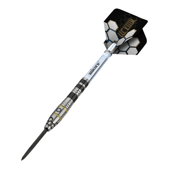 Hier sieht man die Unicorn Hexium Style 01 Black & Gold Steeldarts. Die Darts haben eine Kombination aus schwarzen und goldenen Elementen.