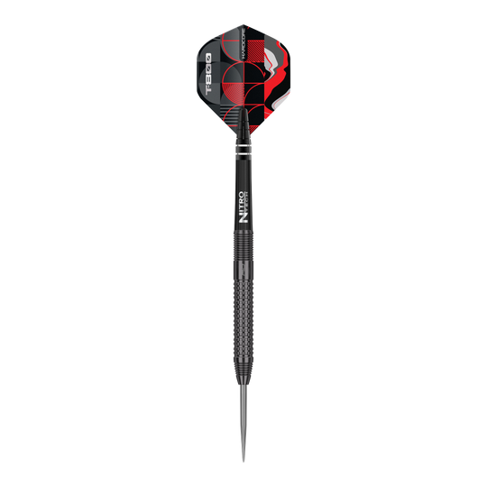 Red Dragon T-800 Steeldarts Das Bild zeigt einen Red Dragon T-800 Steeldart mit einer schwarzen, strukturierten Oberfläche. Die Dartflügel sind schwarz-rot gemustert und tragen den Schriftzug "T-800".