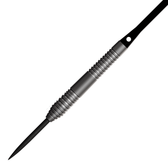 Auf dem Bild ist ein Steeldart mit einem silbernen, geriffelten Griff und einer schwarzen Spitze zu sehen. Es handelt sich um das Produkt "Bulls NL Dirk Van Duijvenbode 80 Steeldarts".
