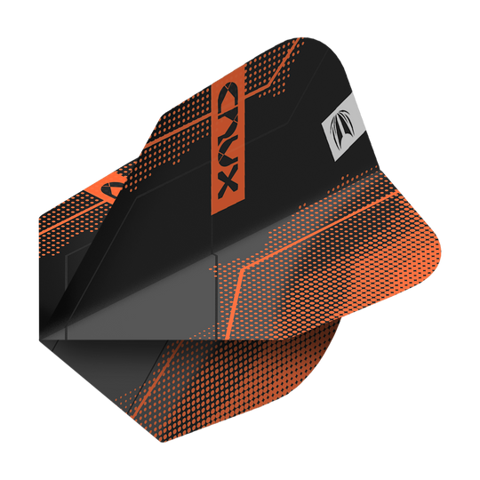 Target Pro Ultra Crux No6 Flights - 3 Sets - 3 Sets Das Bild zeigt einen schwarzen Dartflight mit orangefarbenen Akzenten und dem Schriftzug "CRUX". Das Produkt heißt "Target Pro Ultra Crux No6 Flights - 3 Sets".