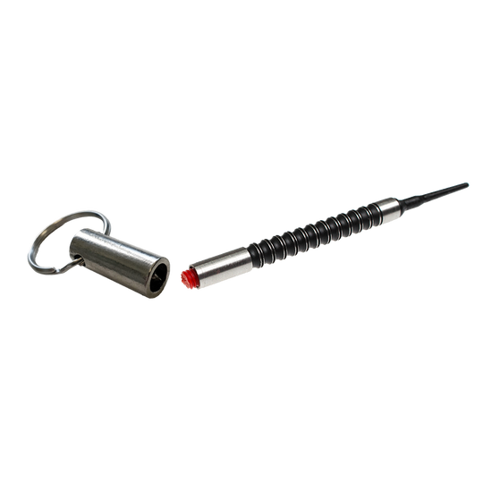 McDart Shaftrestentferner - Silber Das Bild zeigt den McDart Shaftrestentferner in Silber. Das Werkzeug besteht aus Metall und ist mit einem Schlüsselring versehen.