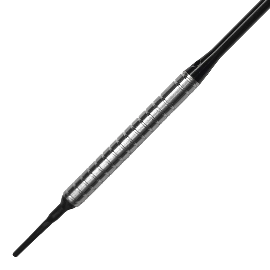 McDart 85 Tungsten V24 Softdarts - 18.5g Das Bild zeigt einen McDart 85er Tungsten V24 Softdart mit einem Gewicht von 18,5 g. Der Dartpfeil hat eine silberne, geriffelte Barre und schwarze Kunststoffspitzen.
