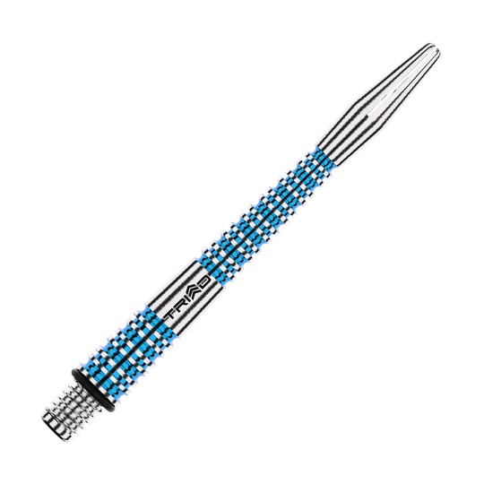 Das Bild zeigt einen blauen und silbernen Aluminium-Dartshaft mit dem Schriftzug "TRIAD". Der Schaft hat eine gerändelte Oberfläche für besseren Halt und ist 46 mm lang.