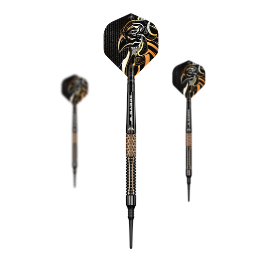 Mission Horus Softdarts - 19g Das Bild zeigt drei Softdarts des Modells „Mission Horus Softdarts - 19g“. Die Flights sind mit einem auffälligen, gold-schwarzen Falkenmotiv gestaltet.