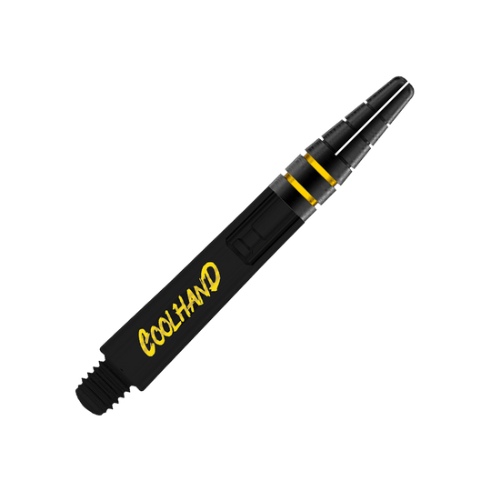 Red Dragon Nitrotech Luke Humphries Coolhand Shafts - Black Das Bild zeigt einen schwarzen Dart-Schaft mit gelben Akzenten. Auf dem Schaft steht das Wort "COOLHAND" in gelber Schrift.