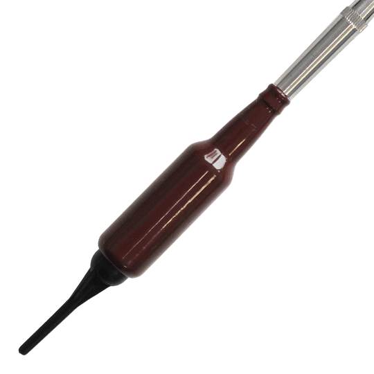 McDart Prost Beer Bottle Soft Darts with 100 Soft Dart Tips - 16.5 g Zu sehen sind McDart Prost Bierflaschen Softdarts mit 100 Softdartspitzen, 16,5 g. Die Darts erinnern optisch an kleine Bierflaschen und sind für Softdartspiele gedacht.