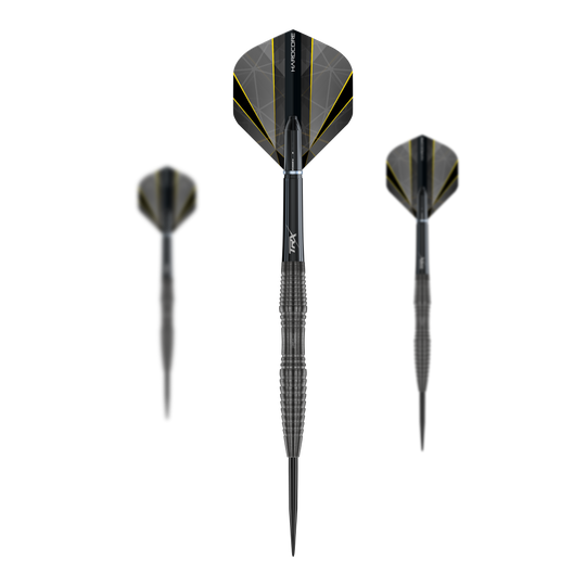 Red Dragon Seren 3 Onyx Steeldarts Das Bild zeigt drei Steeldarts des Modells "Red Dragon Seren 3 Onyx". Die Darts haben ein schwarz-gelbes Design und sind mit geriffeltem Griff versehen.