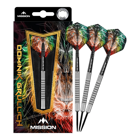 Mission Dominik Grüllich Steeldarts Das Bild zeigt das Produkt „Mission Dominik Grüllich Steeldarts - 23,5g“ mit einer farbenfrohen Verpackung und drei silbernen Darts. Die Flights der Darts sind mit einem bunten Löwenmotiv verziert.