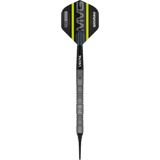 2448_Winmau_Michael_Van_Gerwen_Exact_Softdarts_14E5EDViBMbMgh Das Bild zeigt einen Winmau Michael Van Gerwen Exact Softdart. Der Dart ist schwarz und grau mit gelben Akzenten und der Aufschrift "MVG" auf dem Flight.